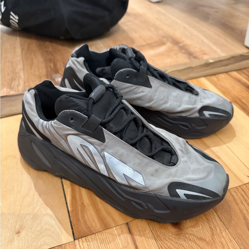 Yeezy 700